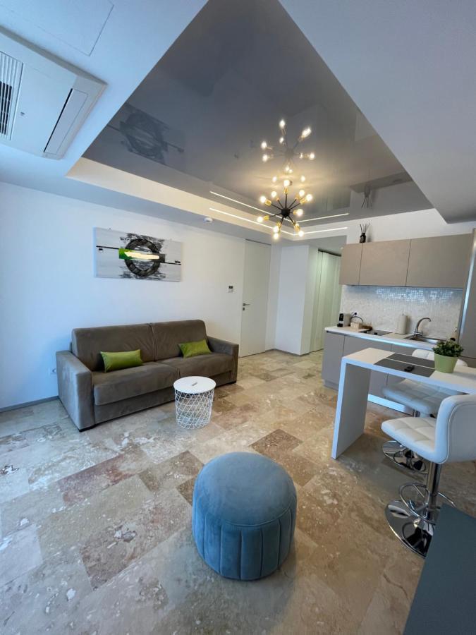 אולימפ Astria Boutique Apartments 301 מראה חיצוני תמונה